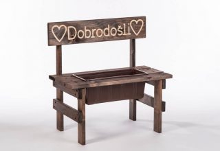 Klupa dobrodošlice za cvijeće