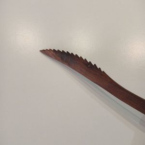 Nož drveni orah 23 cm