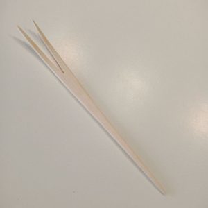 Vilica drvena dvokraka 25 cm