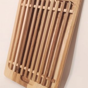 Daska za rezanje kruha sa rešetkom