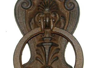 Ulazni ukras za kucanje