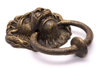 Lavlja glava za kucanje po vratima