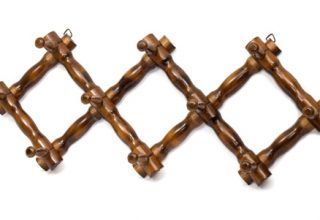 Vješalica rastezljiva tip A tamna