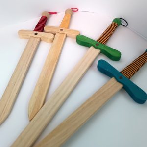 Mač šareni viteški