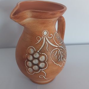 Glineni čup za vino