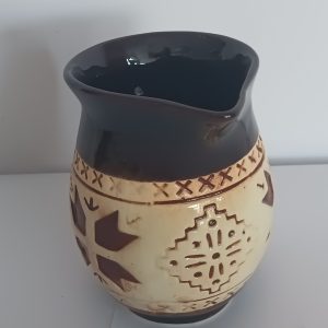 Glineni čup za vino